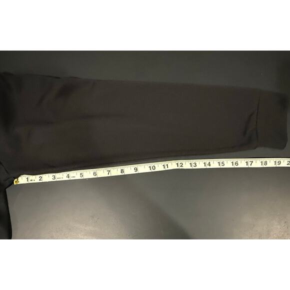 Men's Under Armour Black Hooded Sweatshirt Size Medium Red Logo Athletic - Picture 8 of 8